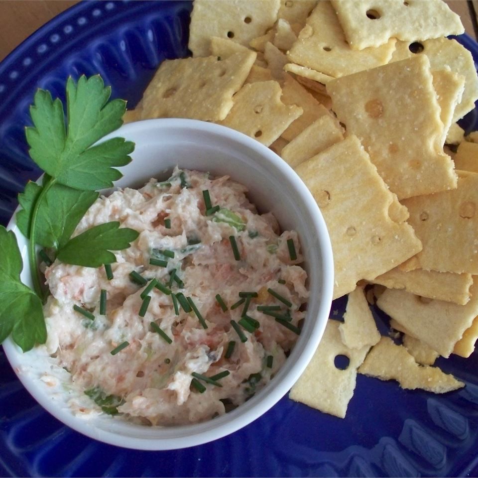 Easy Shrimp Dip: The Crowd-Pleasing Appetizer for Any Party